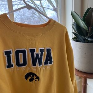 Vintage Iowa Hawkeyes Crew Neck Sweatshirt